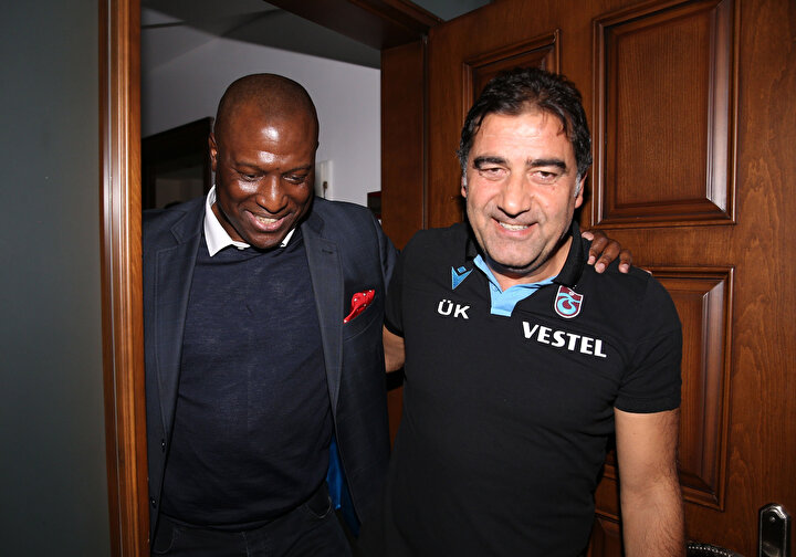 Kevin Campbell ve Ünal Karaman aynı dönemde forma giymişti.