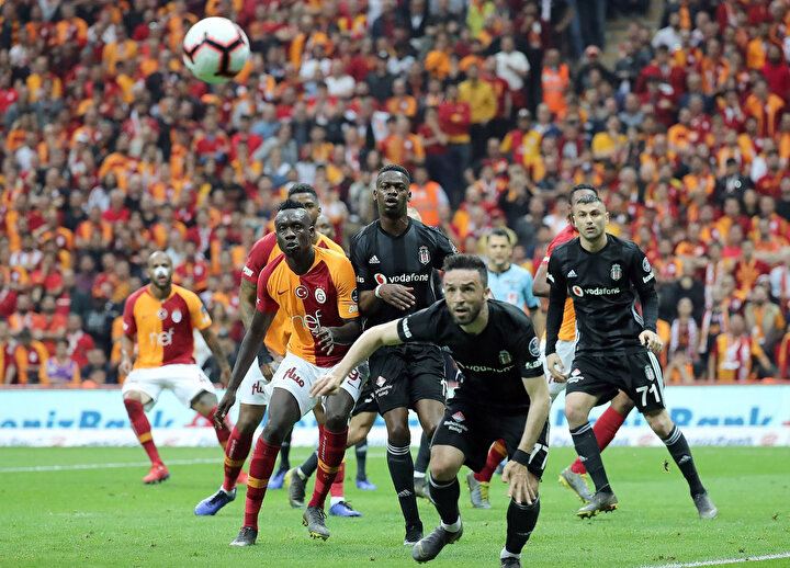 Galatasaray geçen sezon sahasında oynadığı mücadelede Beşiktaş'ı 2-0 mağlup etti.