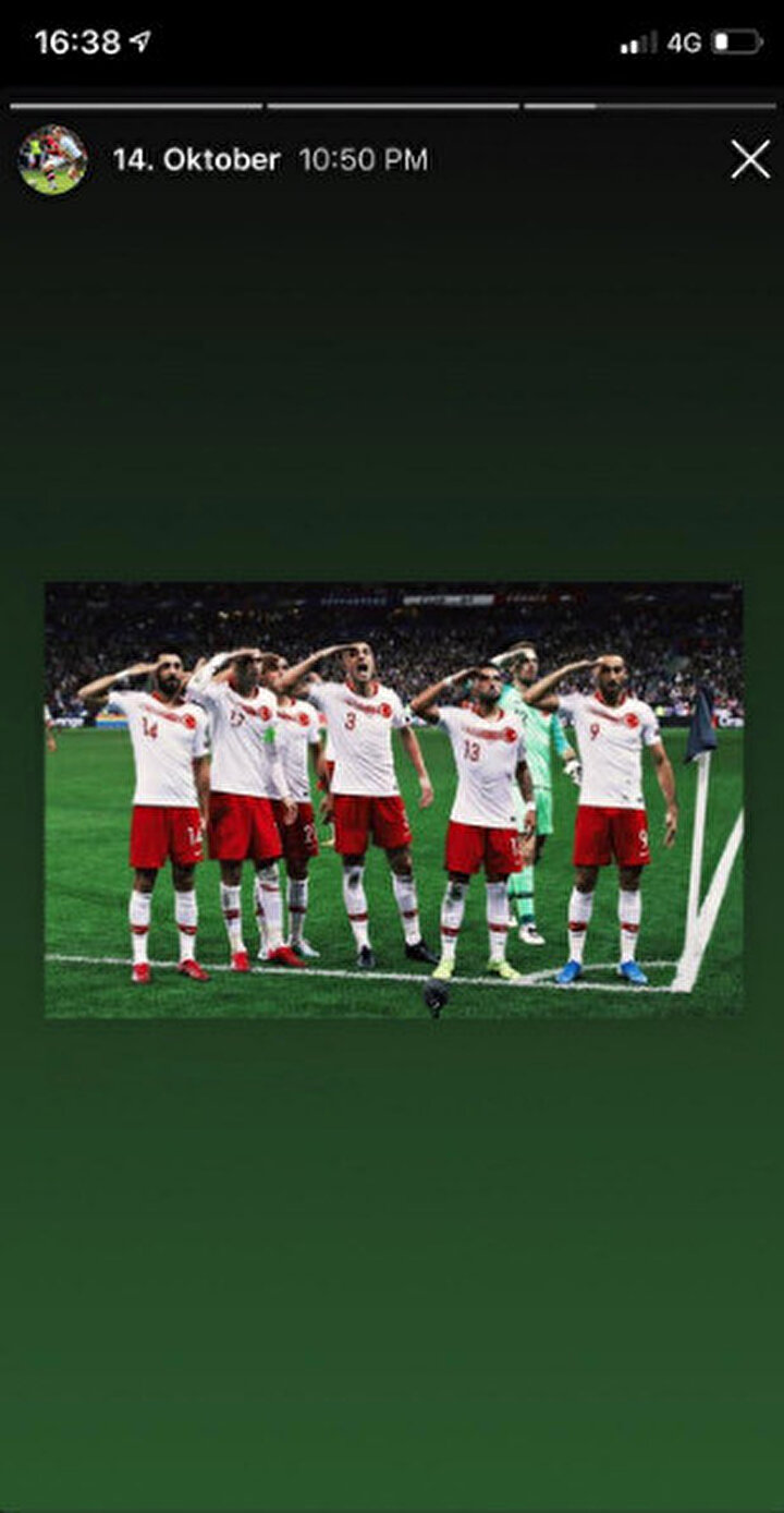 Milli futbolcularımız Arnavutluk ve Fransa maçlarında attıkları golleri Mehmetçiğe armağan etmişlerdi.