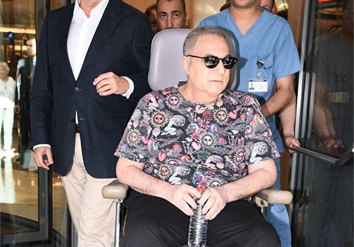 Mehmet Ali Erbil daha önce uzunca bir süre yoğun bakımda kalmıştı.