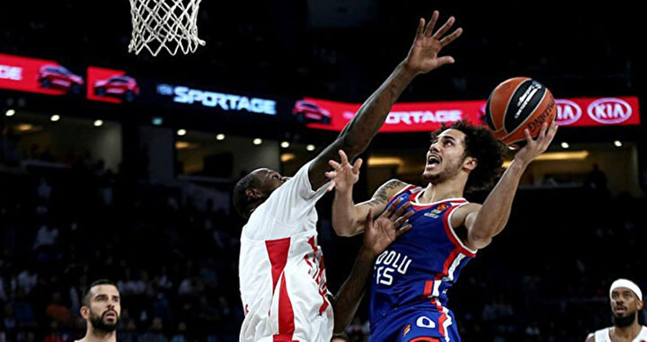 Shane Larkin karşılaşmayı 13 sayıyla tamamladı.