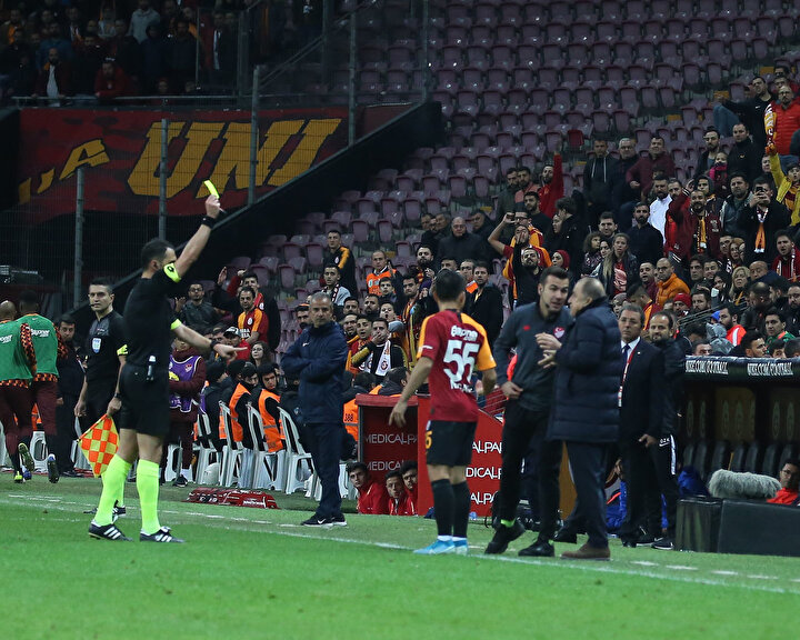 Galatasaray 10 karşılaşmada 16 puan topladı.