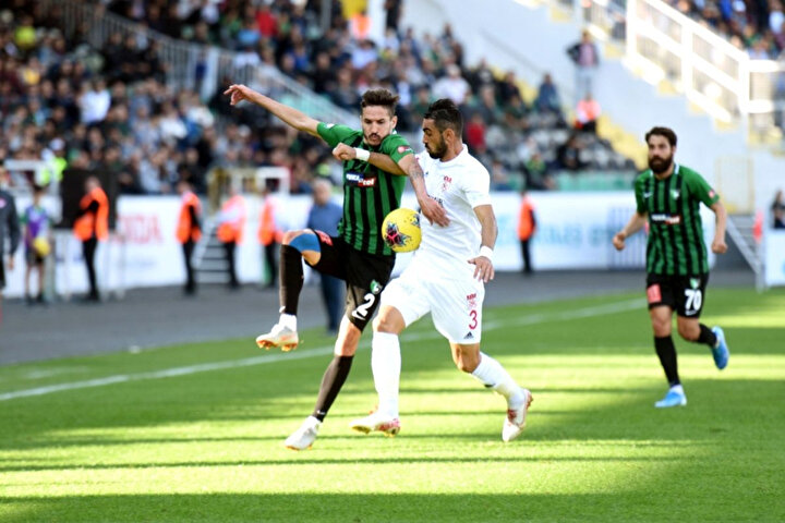 Sivasspor 10 maçta 18 puan topladı.