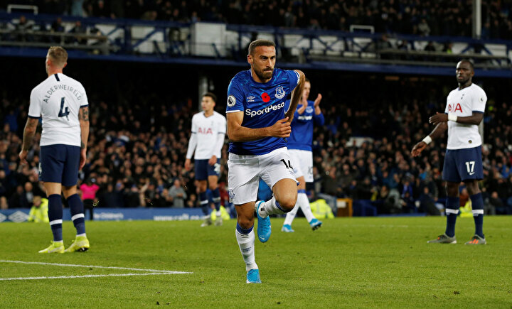 Cenk Tosun bu sezon ilk golünü kaydetti.