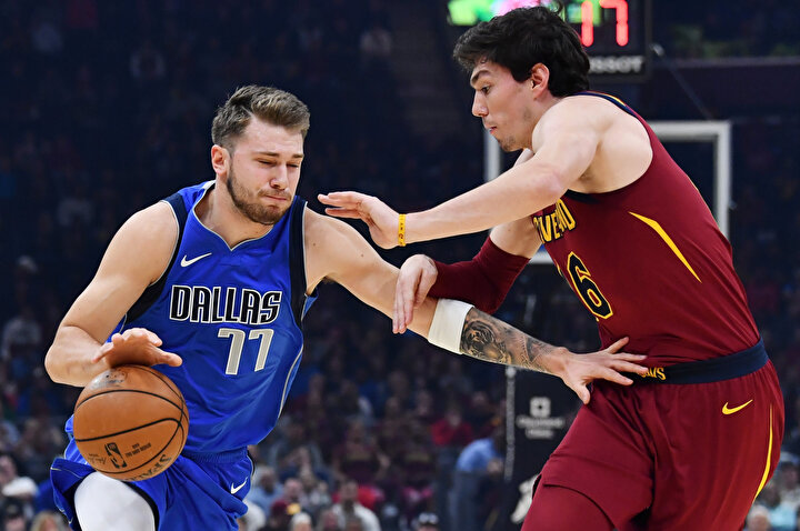 Luka Doncic 26.7 sayı ortalaması tutturdu.