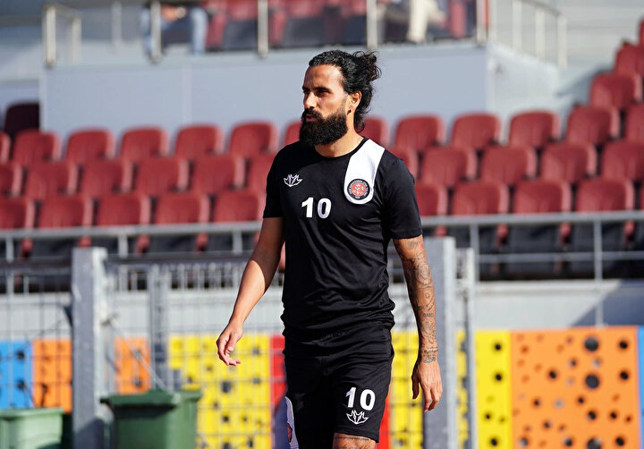 Erkan Zengin bu sezon 4 gol 2 asist üretti.