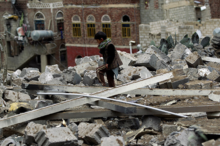 Yemen'de yılllar süren iç savaşta mağdur olan kesimlerin başında çocuklar geliyor.