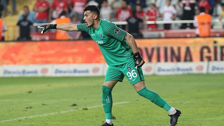 Uğurcan Çakır, Süper Lig'deki 10 karşılaşmanın tamamında 90 dakika görev aldı.