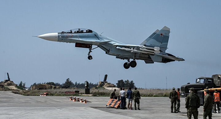 Suriye'ye ölüm yağdıran Rus savaş uçakları Sukhoi.