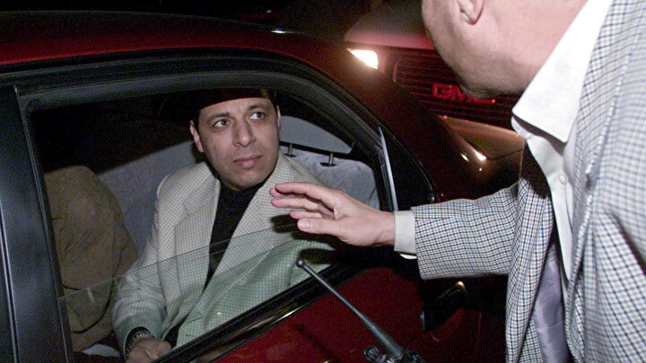 Dahlan'ın servet edindiği ve yolsuzlukla suçlandığı 90'lı yıllar.