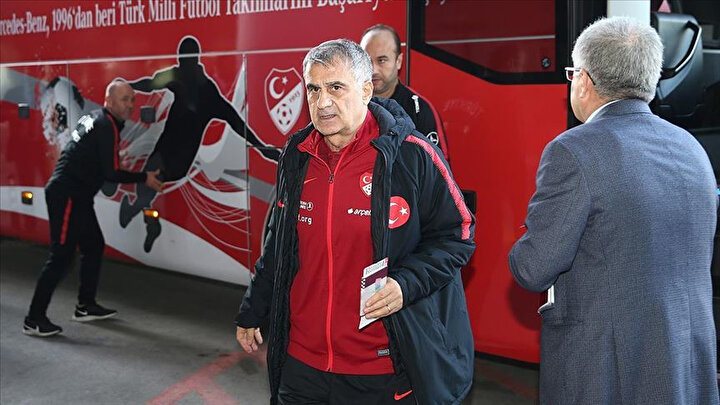 A Milli Futbol Takımı Şenol Güneş.