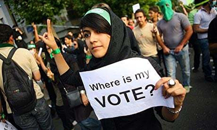 2009 yılındaki protestodan bir kare.