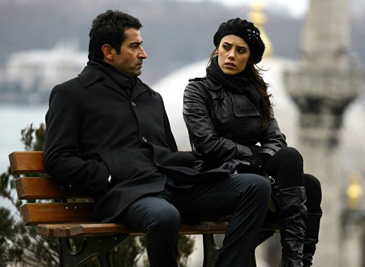 Ezel dizisinden bir kare.