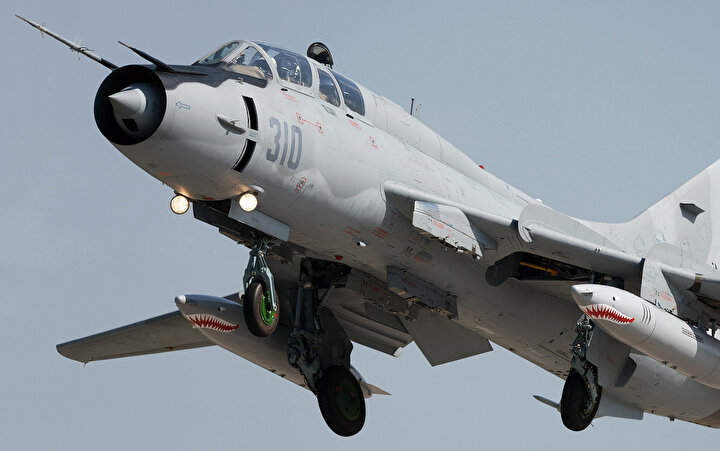 Rus Sukhoi-22 tipi savaş uçakları.