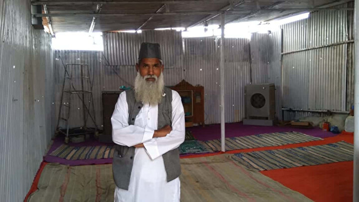 Babri Camisi'nin yıkımına katılan Balbir Singh, olaydan 6 ay sonra Müslüman olarak Muhammed Amir ismini aldı.