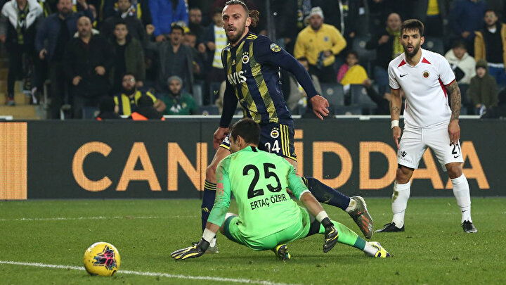 Vedat Muriqi bu sezon 9 gol 2 asist üretti.