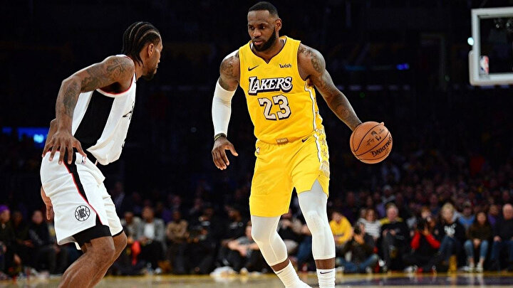 LeBron James karşılaşmada 13 sayı,13 asist üretti.