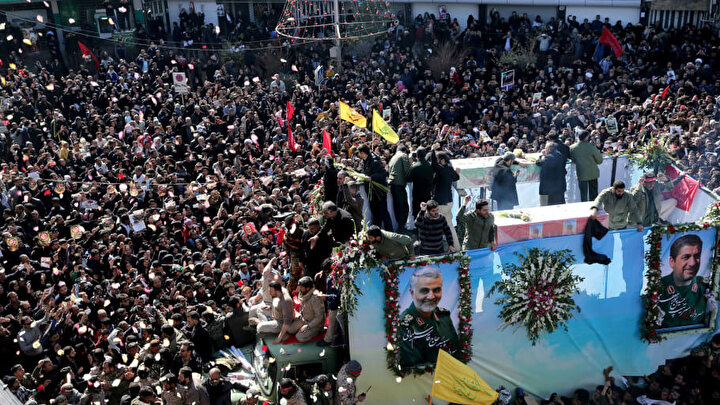 Kudüs Gücü Komutanı General Kasım Süleymani'nin cenaze töreni.