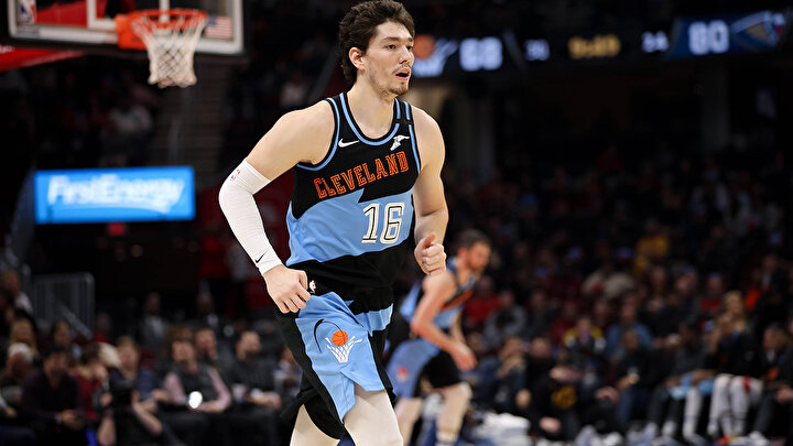 Cedi Osman, Elazığ için sosyal medyadan yardım kampanyası başlattı.