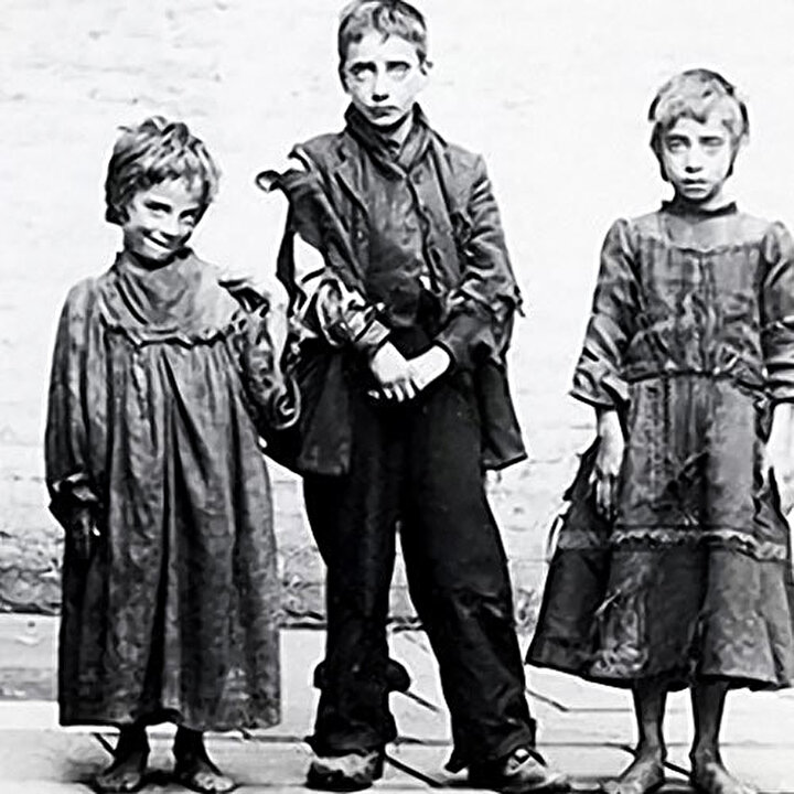 1896'da kimsesiz çocuklar için ''Medine Evi'' isimli bir yetimhane açtı.
