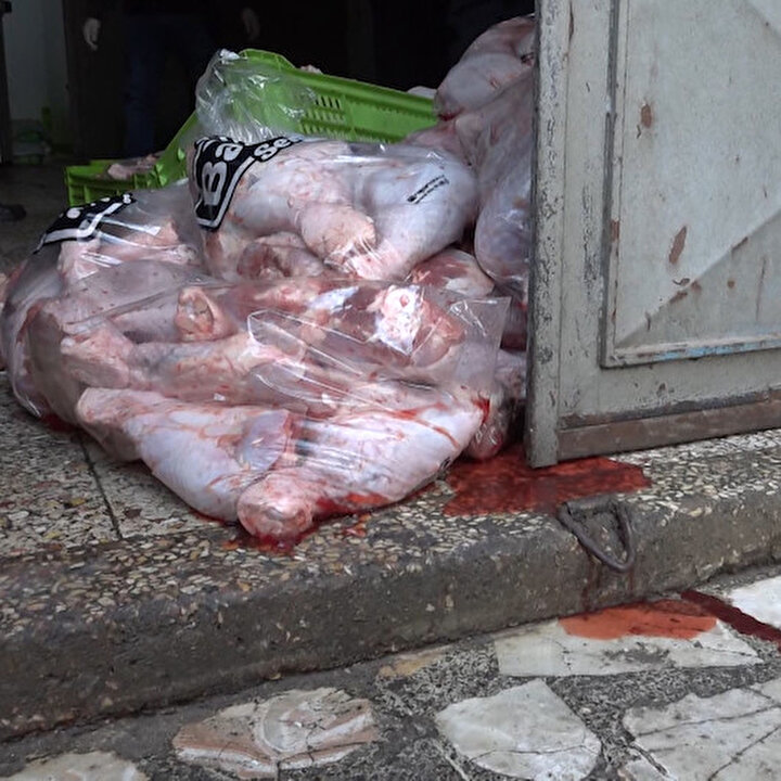 İzmir'de zabıtadan 'döner' baskını: Ekipler gözlerine inanamadı