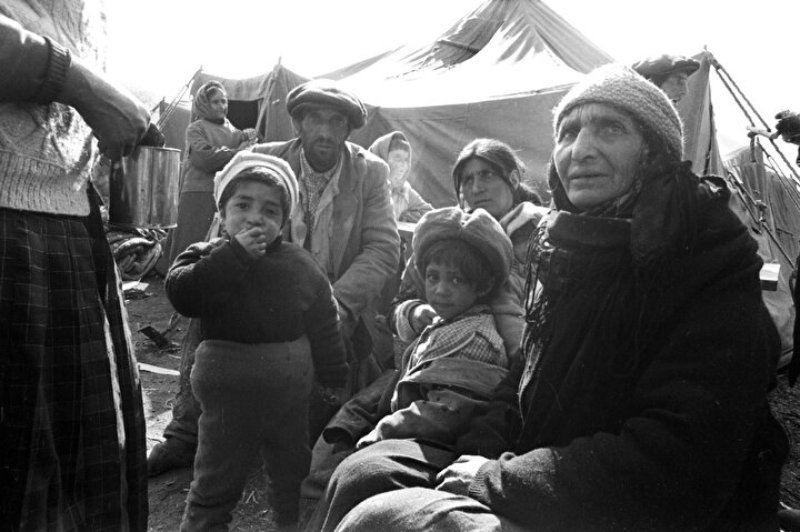 Katliamdan kaçan Azerbaycanlılar.