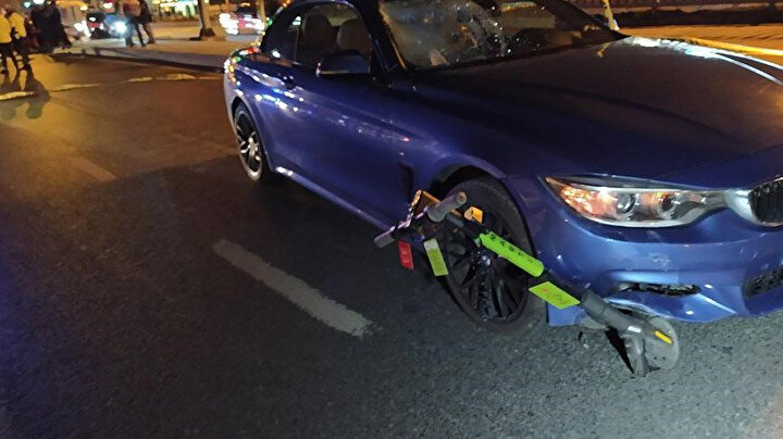 Kazazede otomobilin altında 30 metre sürüklendi