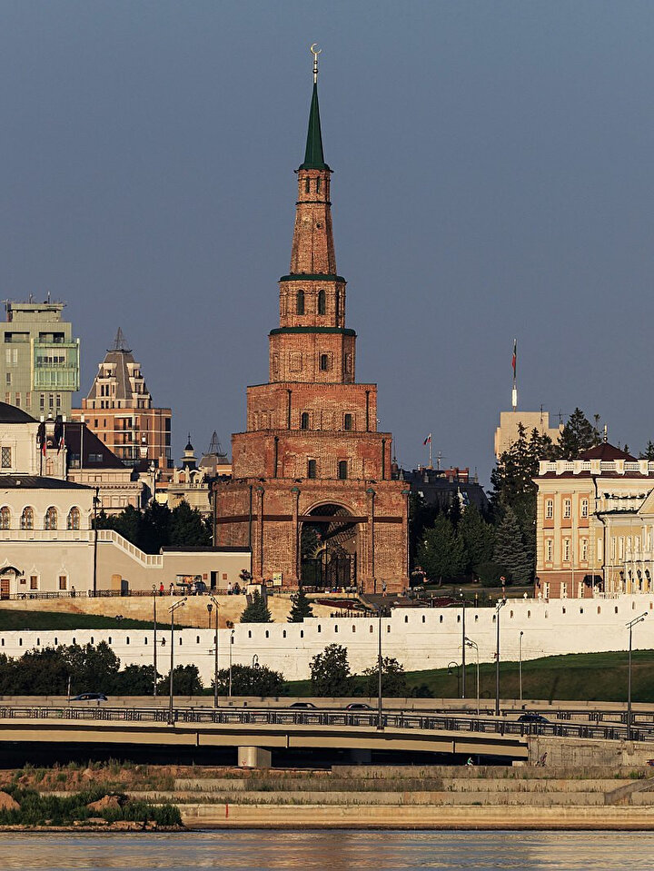 Tataristan'ın Kazan şehrinin mimari sembolü olan Süyüm Bike Kulesi. 