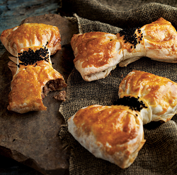Kıymalı börek tarifi
