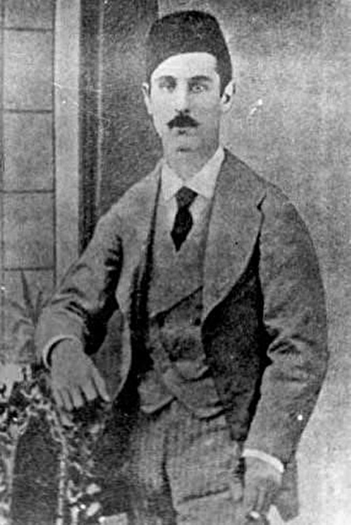 İsmail Gaspıralı'nın 1872'de çekilen bir fotoğrafı.