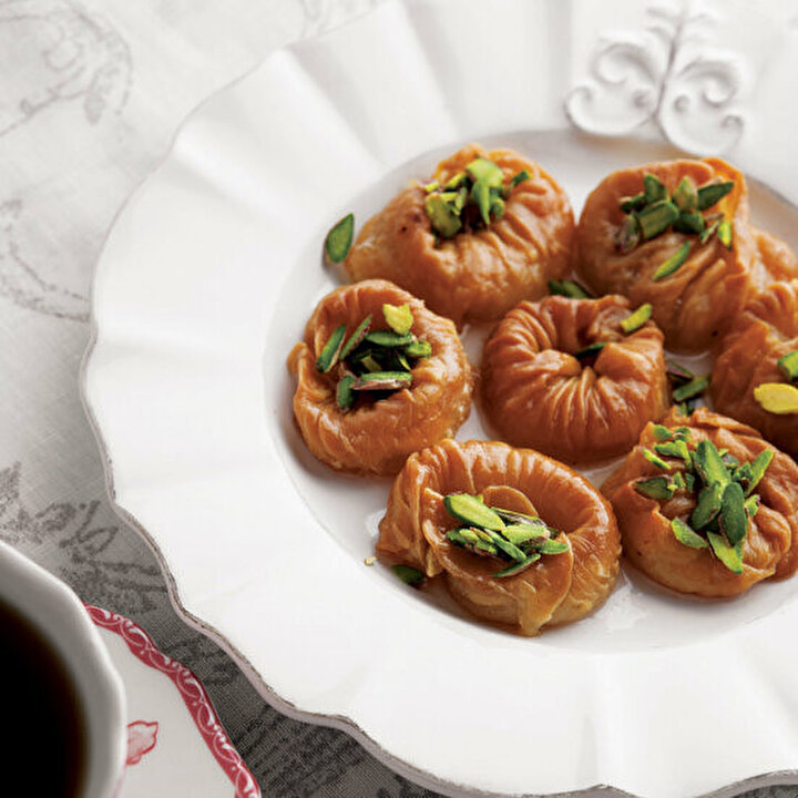 Kuş gözü baklavası