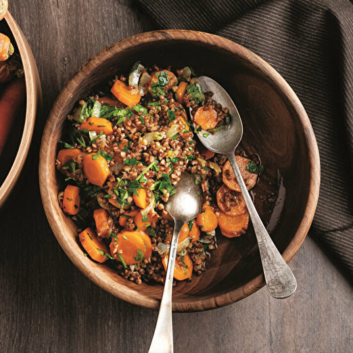 Havuçlu karabuğdaylı tohum salata