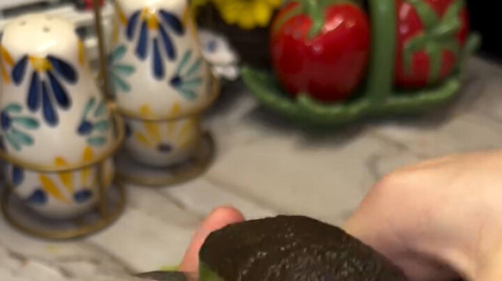 Ortada avokado kalmadı 😅