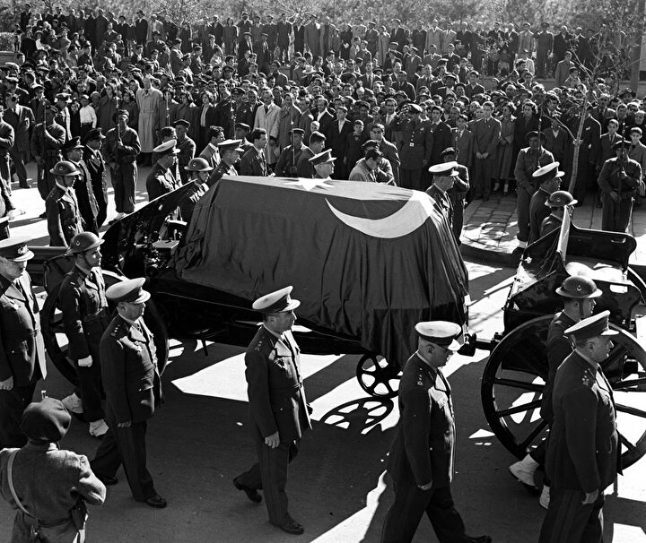 Photos from Atatürk's funeral in 1938