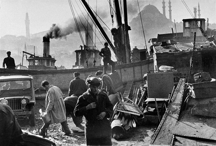 Haliç, 1957