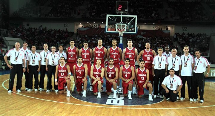 Türkiye milli basketbol takımının 2010 FIBA Dünya Basketbol Şampiyonası'nda ikinci olması