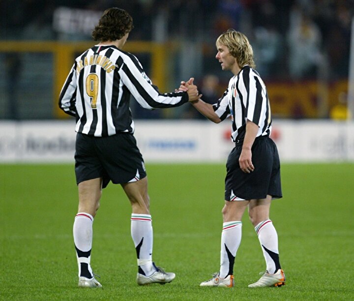 Zlatan'ın Juventus günlerindeki bir diğer takım arkadaşı da Pavel Nedved idi.