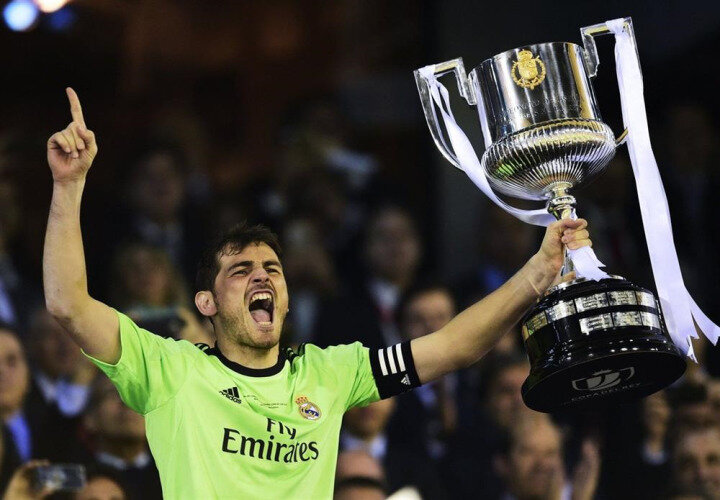Casillas'lı Real Madrid, La Liga'da 20000-2001, 2002-2003, 2006-2007, 2007-2008 ve 2011-2012 sezonlarında şampiyonluğa ulaştı.