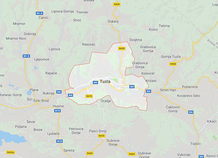 Henüz 17 yaşında olan Hasic 7 Ekim 2001 tarihinde Bosna'nın Tuzla şehinde dünyaya geldi.