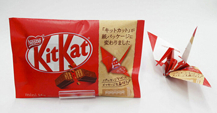Japon üretimi KitKat, tüketicilerin origami sanatı yapabilmesi için plastik yerine kağıt ambalaj kullanmaya başladı