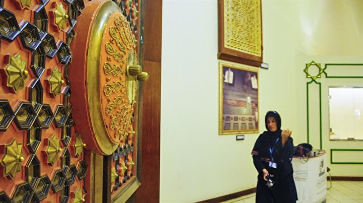 Osmanli Eserleri Kabe Sergi Salonunda