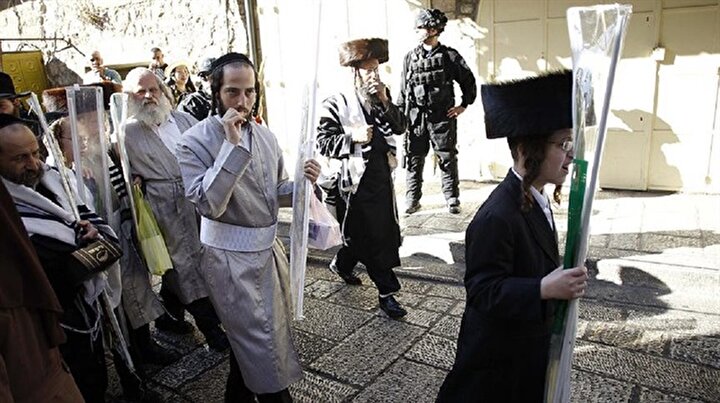 Yahudi yerleşimciler terör estiriyor: Mescid-i Aksaya baskın yapın!
