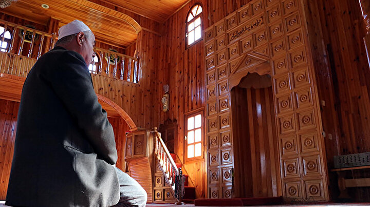 Çivi kullanılmadan yapılan 200 yıllık cami özelliğiyle hayran bırakıyor