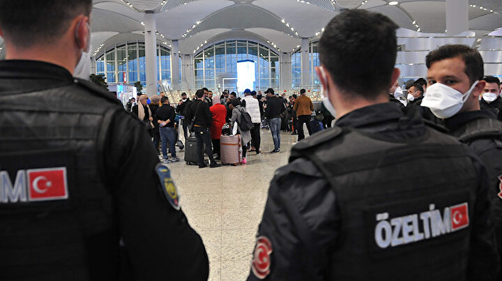 Koronavirüs nedeniyle 3 ülke kendi vatandaşlarını istemedi: İstanbulda mahsur kalanlara Türkiye sahip çıktı