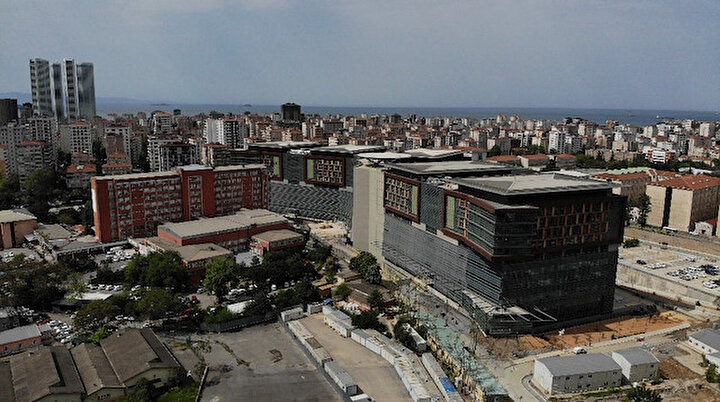 Birinci etabı tamamlanan Göztepe Şehir Hastanesi havadan ...