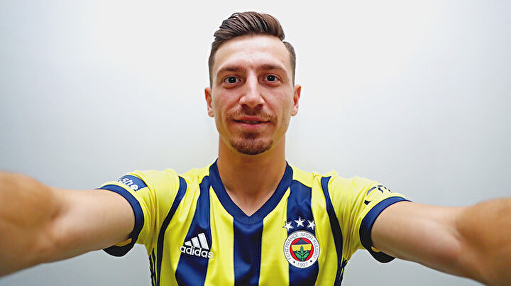 Fenerbahçenin yeni sezon formalarında dikkat çeken detay