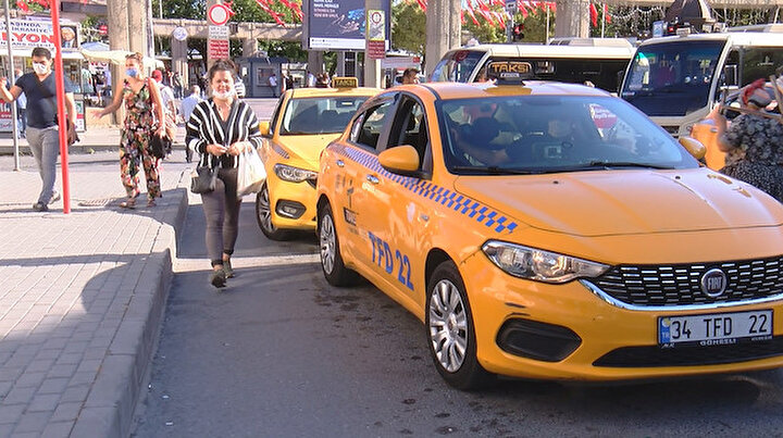 Korsan Taksicilerden Pes Dedirten Yontem Aylik 10 Bin Lira Ilaniyla Calisacak Sofor Ariyorlar