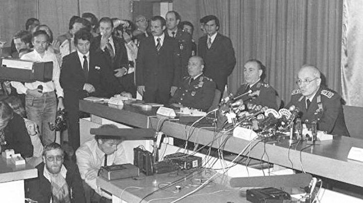 12 eylul 1980 darbesinde 40 yil geride