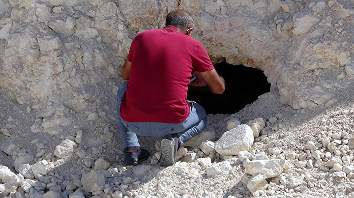 Vanda yol çalışmasında Urartular dönemine ait iki kaya mezarı bulundu: Tam üç bin yıllık