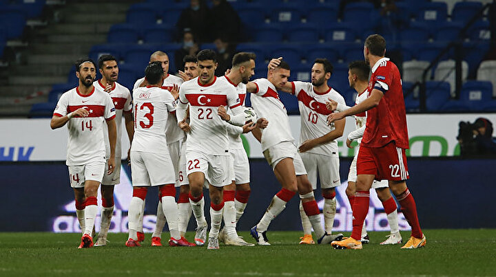 Rus basını Milli Takımımızı öve öve bitiremedi: Türkler zafere daha yakındı